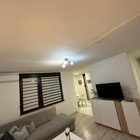 شقة Dedic With Garden *